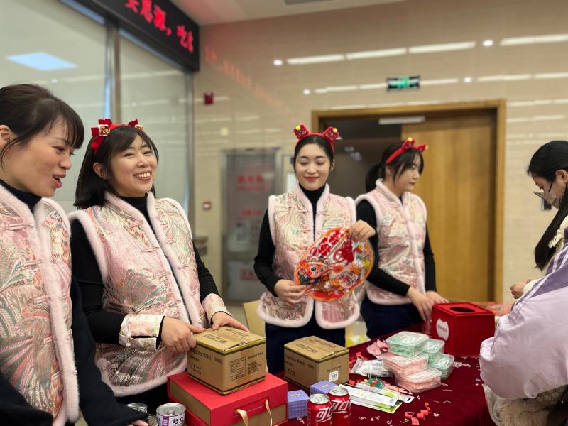 活動(dòng)獎(jiǎng)品展示_上海一級(jí)資質(zhì)物業(yè)公司